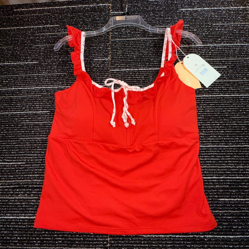 Blogilates Ruffle Lace Up Tank Women XL Red NEW Floral Trim Activewear Top